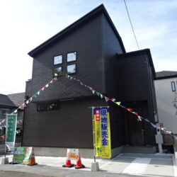 <em>【動画あり】</em>＜みずほ台駅13分＞ LDK隣接に2.5帖のフリースペース！広々8帖の主寝室 ☆富士見市針ケ谷２丁目 新築戸建 ７号棟