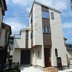 <em>【動画あり】</em>＜上福岡駅12分＞ 日当たりの良い明るい2階リビング♪♪全居室6帖以上の3LDK ☆ふじみ野市鶴ケ舞１丁目 新築戸建
