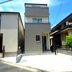 <em>【動画あり】</em>＜ふじみ野駅16分＞ 18帖LDKは日当り良好♪♪駐車スペース2台分 ☆ふじみ野市南台２丁目 新築戸建 １号棟